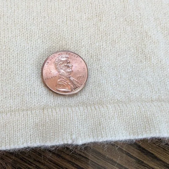 Chanel Vintage Cashmere Tank Top Sweater Pale Yellow Cream CC Logo Size S RARE - Picture 14 of 14